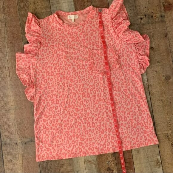 Perfect peach pink leopard print shirt with ruffles on shoulder - L NWOT - Picture 3 of 6